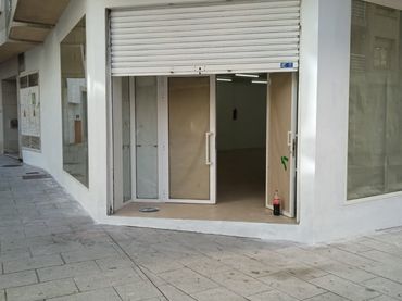 Local comercial en alquiler en Boiro
