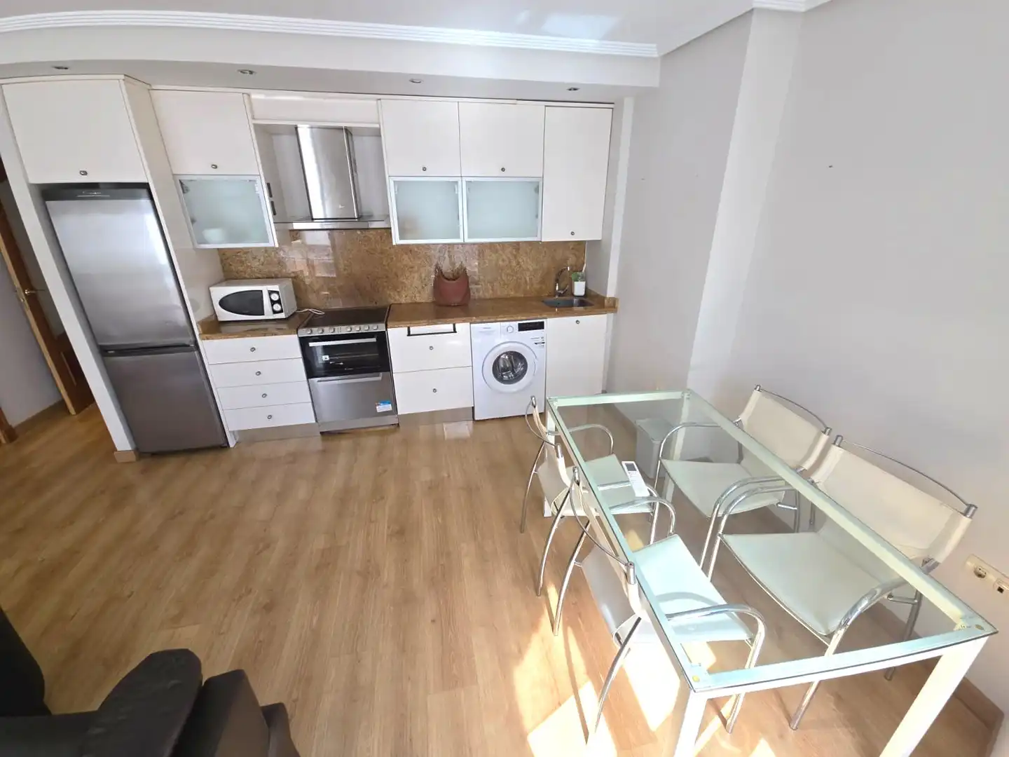 Cocina de Apartamento de alquiler en Cáceres con Aire acondicionado, Calefacción y Amueblado