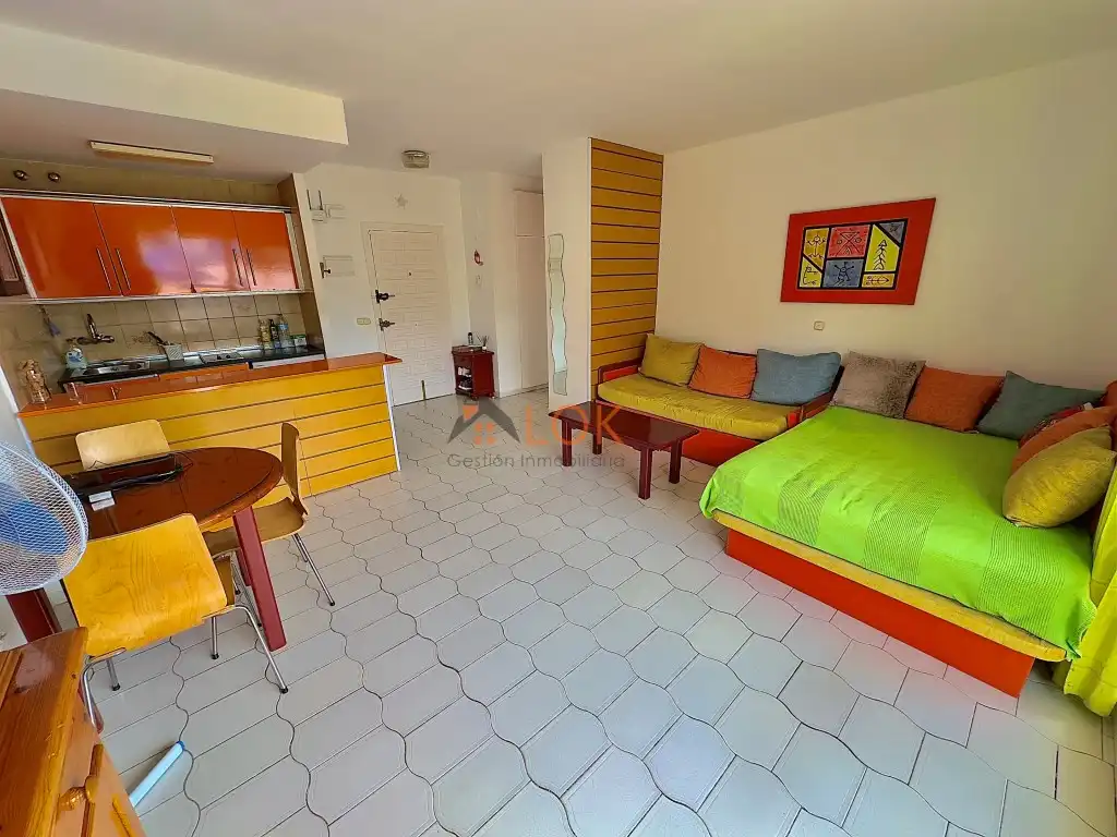 Living room of Flat for sale in Benalmádena