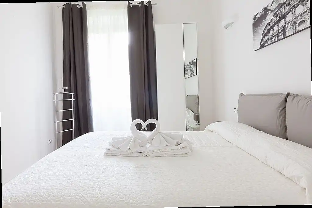 Schlafzimmer von Wohnung zur Miete in Centro