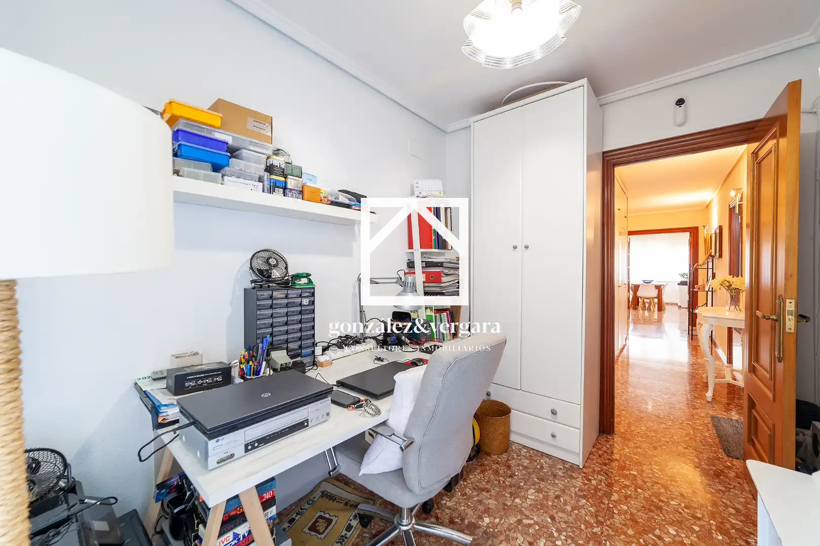 Wohnung zum Verkauf in Burjassot mit Klimaanlage, Heizung und Terrasse