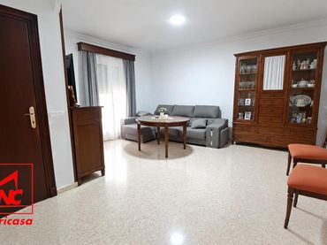 Casa con balcone in vendita a El Cuervo de Sevilla