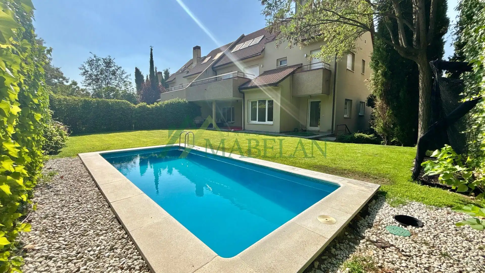 Garten von Einfamilien-Reihenhaus zur Miete in Madrid mit Klimaanlage, Privatgarten und Terrasse