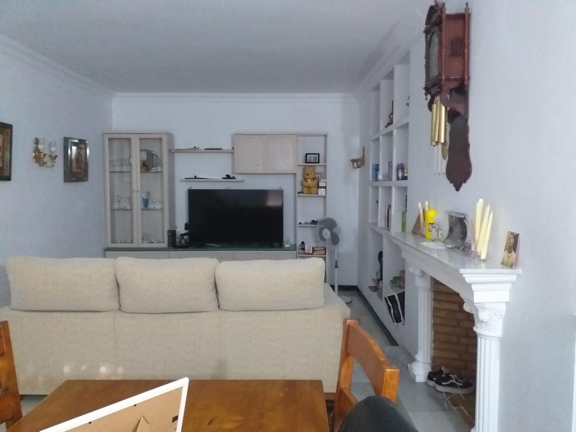 Living room of Single-family semi-detached for sale in Chiclana de la Frontera  with Private garden, Terrace and Storage room
