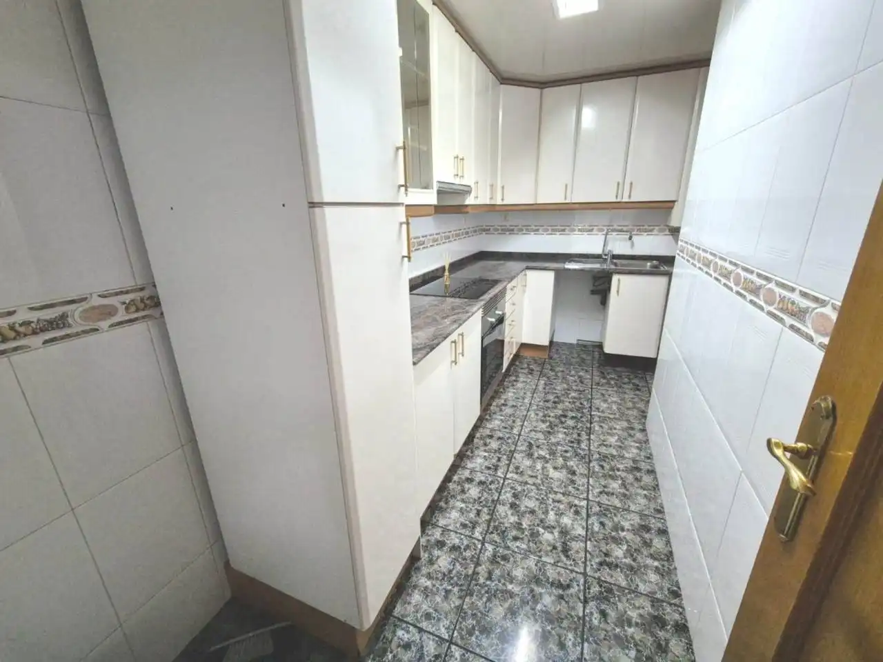 Cocina de Piso en venta en Badalona con Aire acondicionado