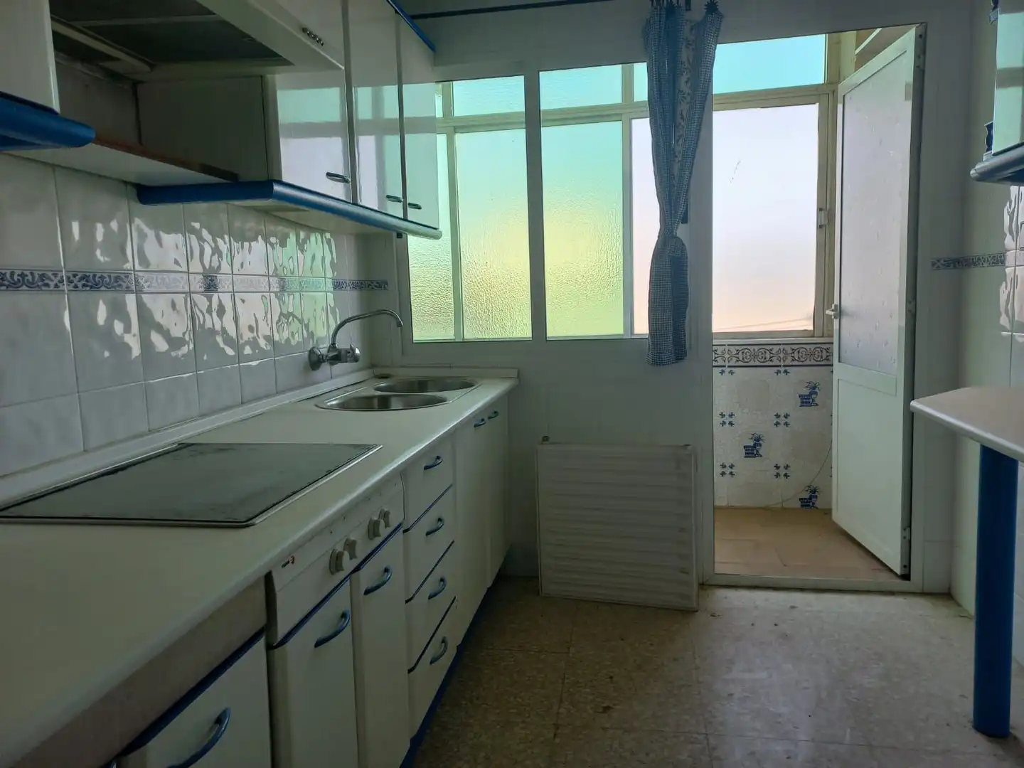 Cocina de Piso en venta en Pedro Muñoz con Terraza