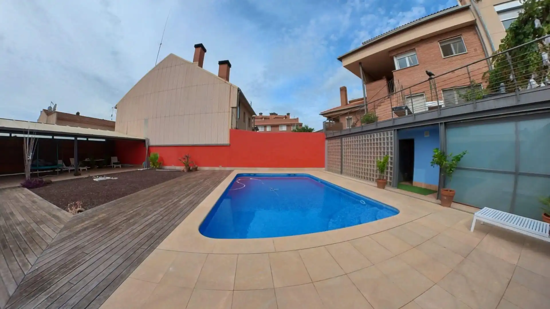 Piscina de Casa adosada en venda en Les Franqueses del Vallès amb Calefacció, Jardí privat i Terrassa