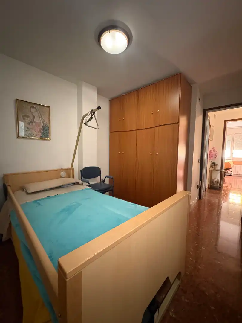 Dormitori de Pis en venda en Terrassa amb Aire condicionat, Calefacció i Balcó