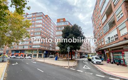 Vista exterior de Pis en venda en Valladolid Capital amb Calefacció, Parquet i Terrassa