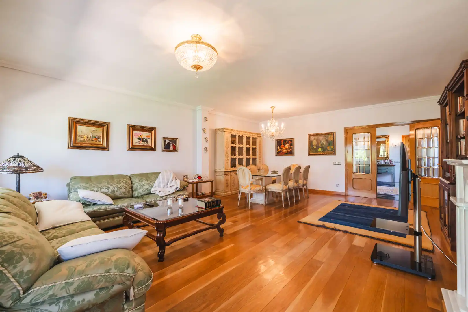 Sala de estar de Casa o chalet en venta en Las Rozas de Madrid con Aire acondicionado, Calefacción y Jardín privado
