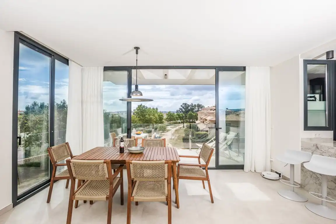Terrasse von Wohnungen zur Miete in Jávea / Xàbia mit Klimaanlage, Privatgarten und Schwimmbad