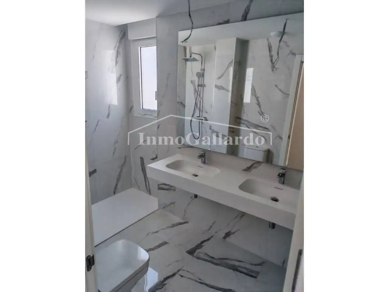 Baño de Dúplex en venta en Málaga con Terraza y Piscina comunitaria