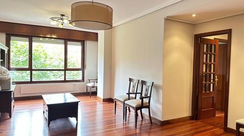 Photo 2 of Flat to rent in Las Arenas, Bizkaia