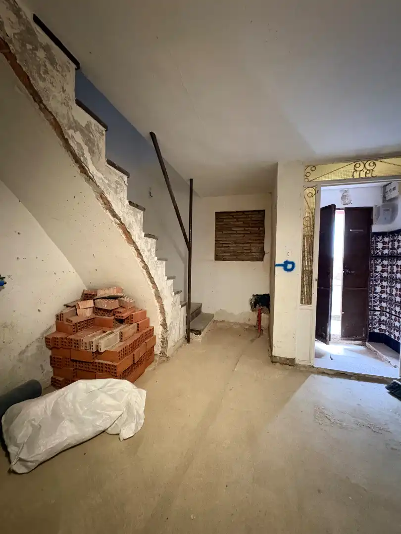 Casa adosada en venta en Carmona con Terraza