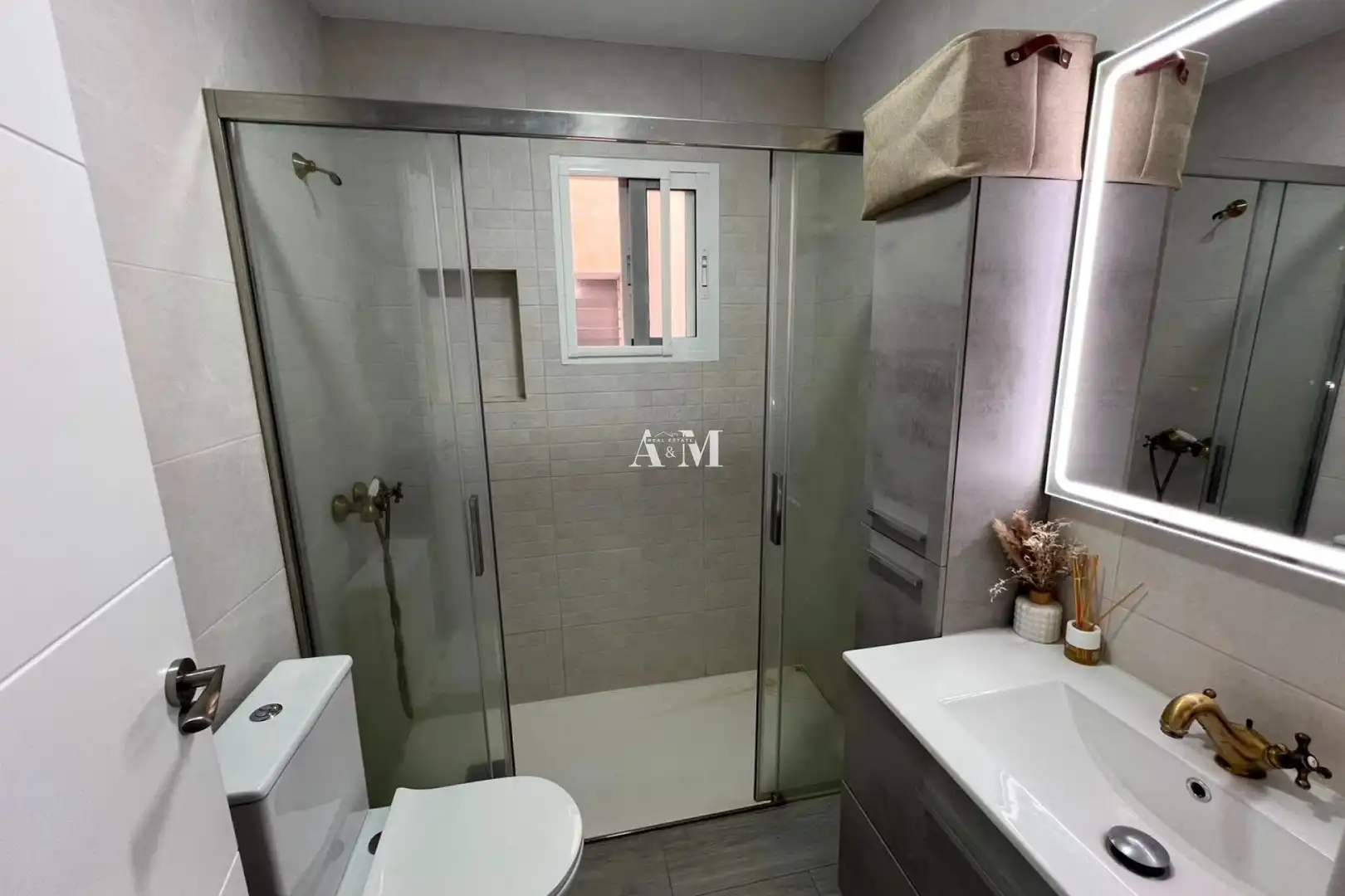 Badezimmer von Wohnung zur Miete in San Pedro del Pinatar mit Klimaanlage, Heizung und Möbliert