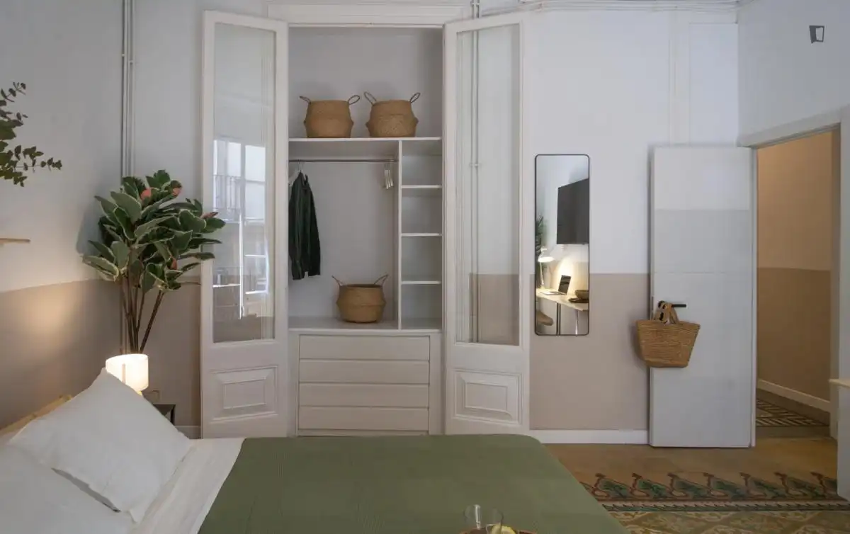Habitación de Apartamento para compartir en Barcelona con Aire acondicionado, Calefacción y Amueblado