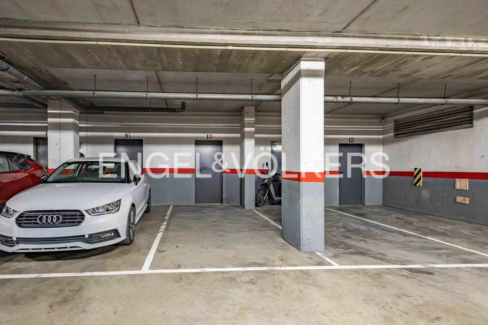 Parking of Flat for sale in Sant Joan Despí  with Air Conditioner, Heating and Terrace