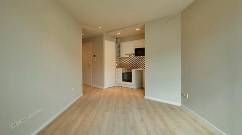 Foto 3 de Pis de lloguer a Carrer de València, 595, El Camp de l'Arpa del Clot, Barcelona