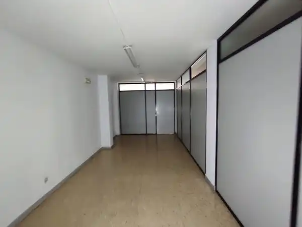 Business premises for sale in C/ Arquímedes, imagen 4