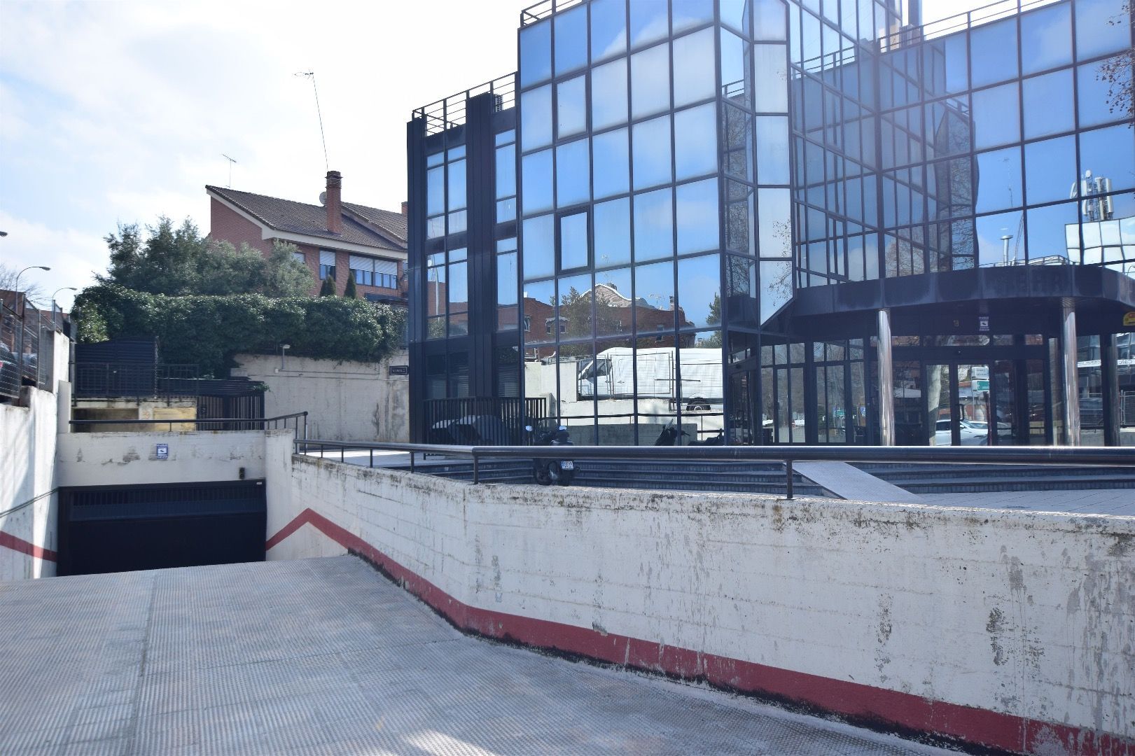 Vista exterior de Garatge en venda en Pozuelo de Alarcón