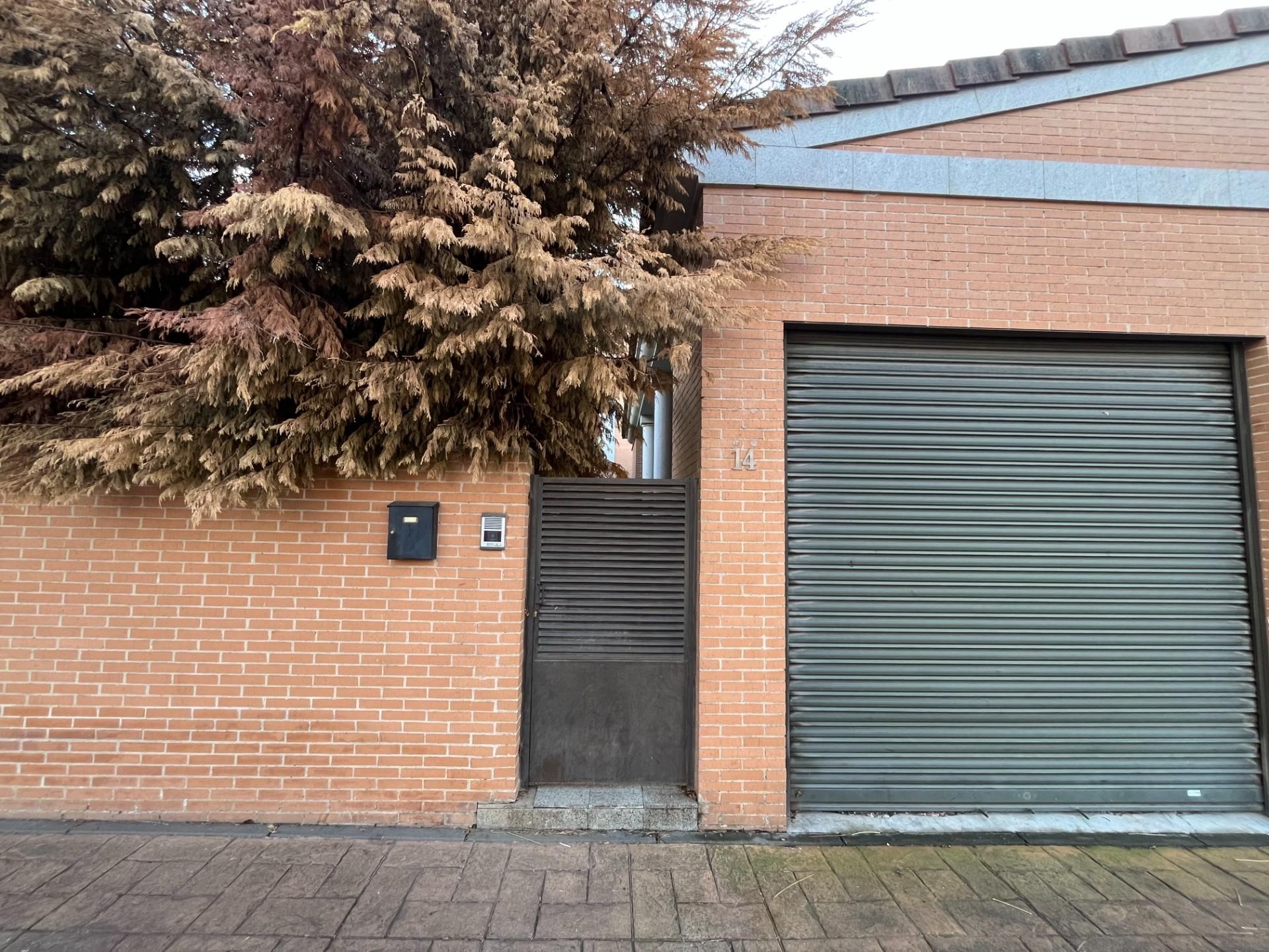 Casa adosada en venta en Calle EULALIA ABAITUA, 14, Las Cañas