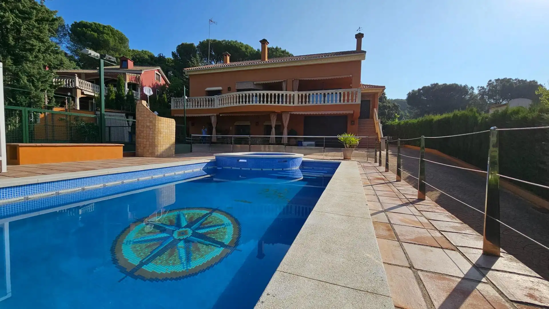 Villa con piscina in vendita a Periurbano Oeste - Sierra