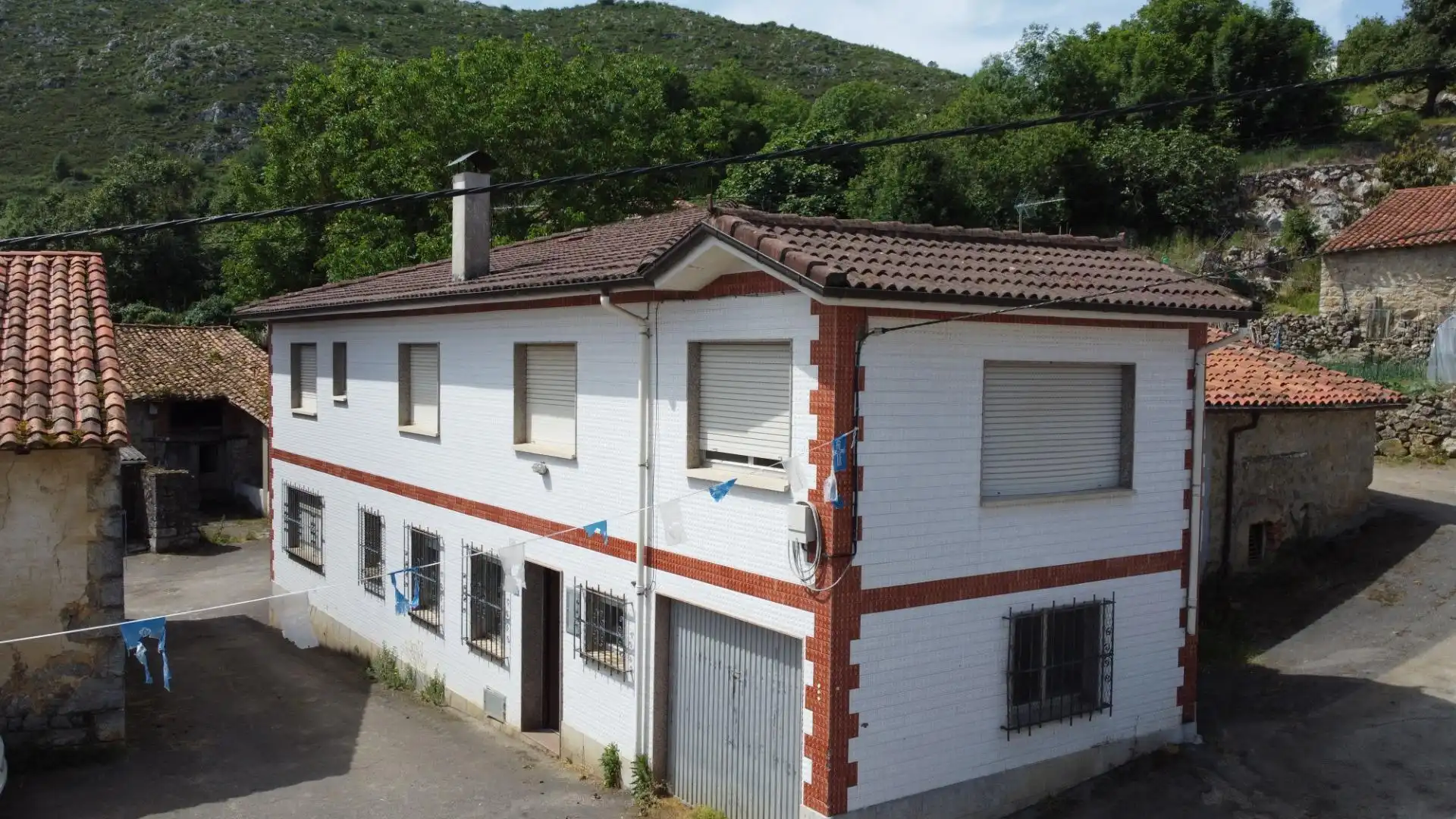 Casa rustica in vendita a Lugar Suarias 20, imagen 2