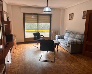 Living room of Flat to rent in Puertollano  with Air Conditioner, Heating and Furnished