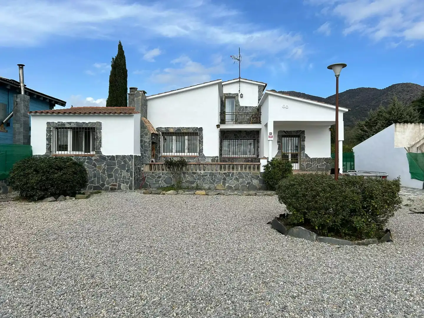 Vista exterior de Casa o xalet en venda en Roses amb Aire condicionat, Calefacció i Jardí privat