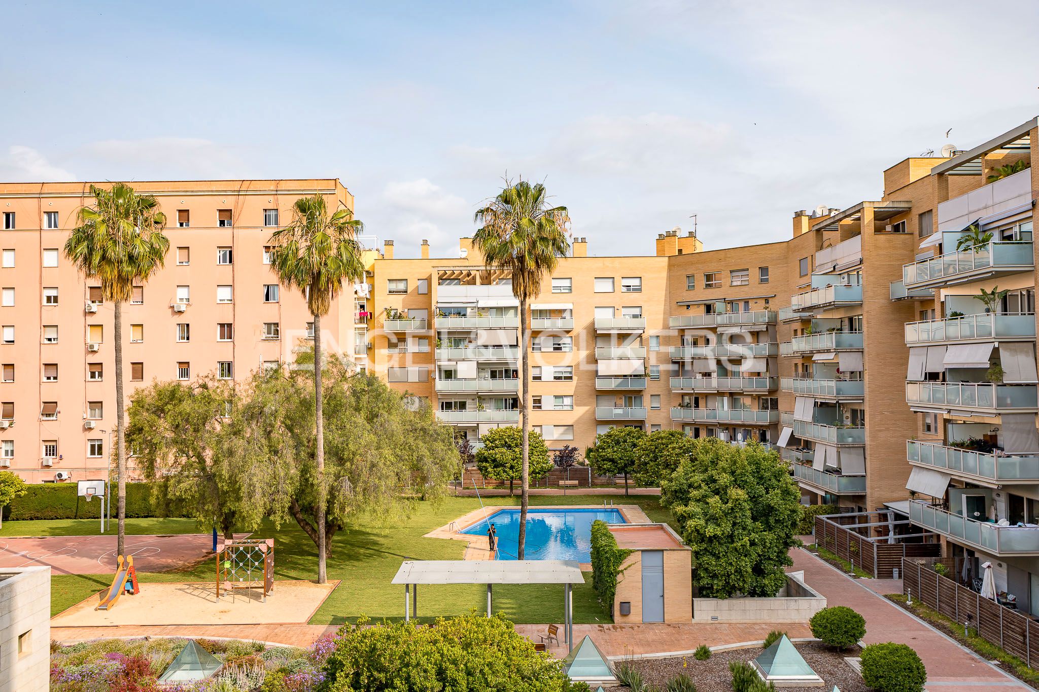 Vista exterior de Apartament en venda en  Barcelona Capital amb Aire condicionat, Calefacció i Parquet