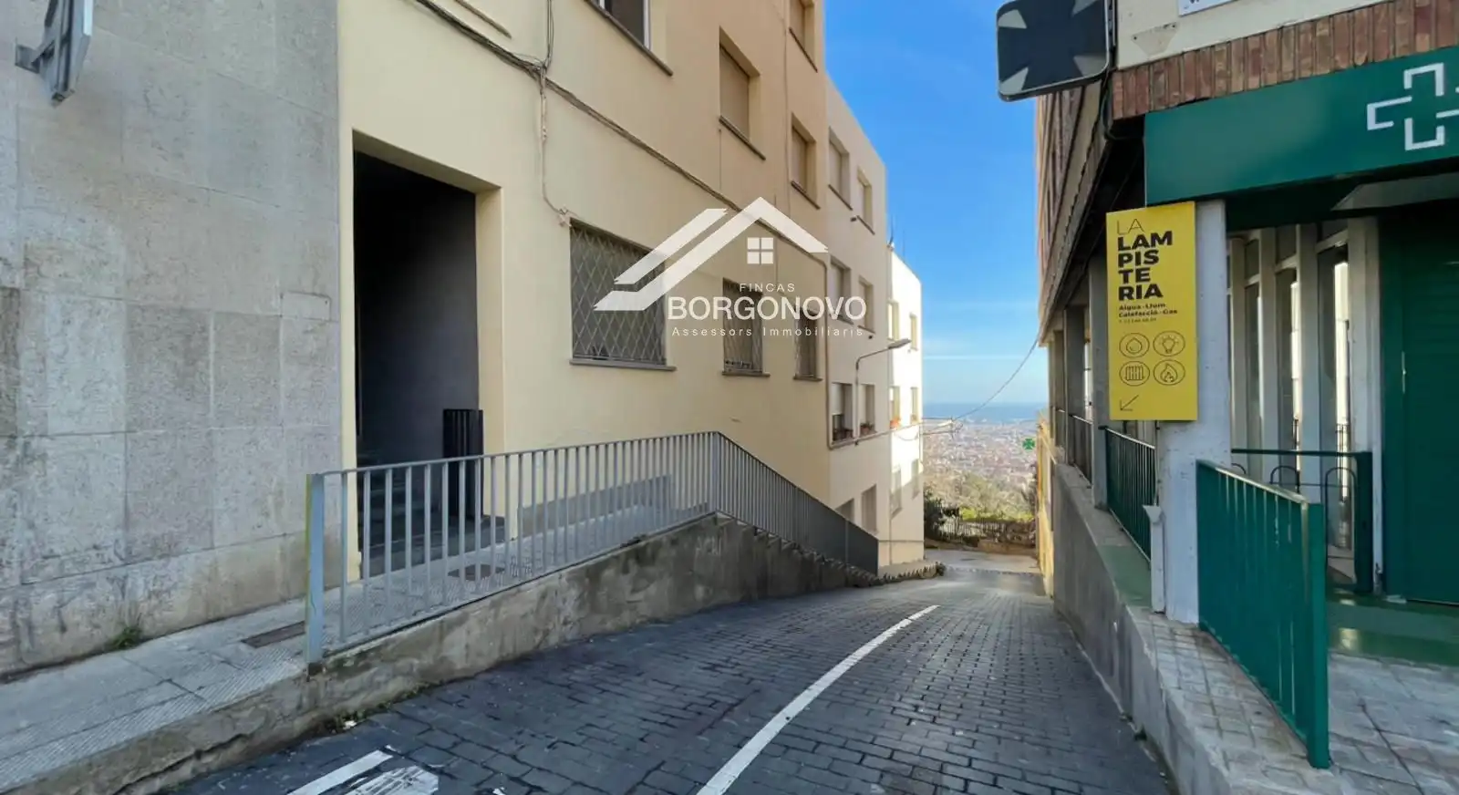 Vista exterior de Piso de alquiler en Barcelona