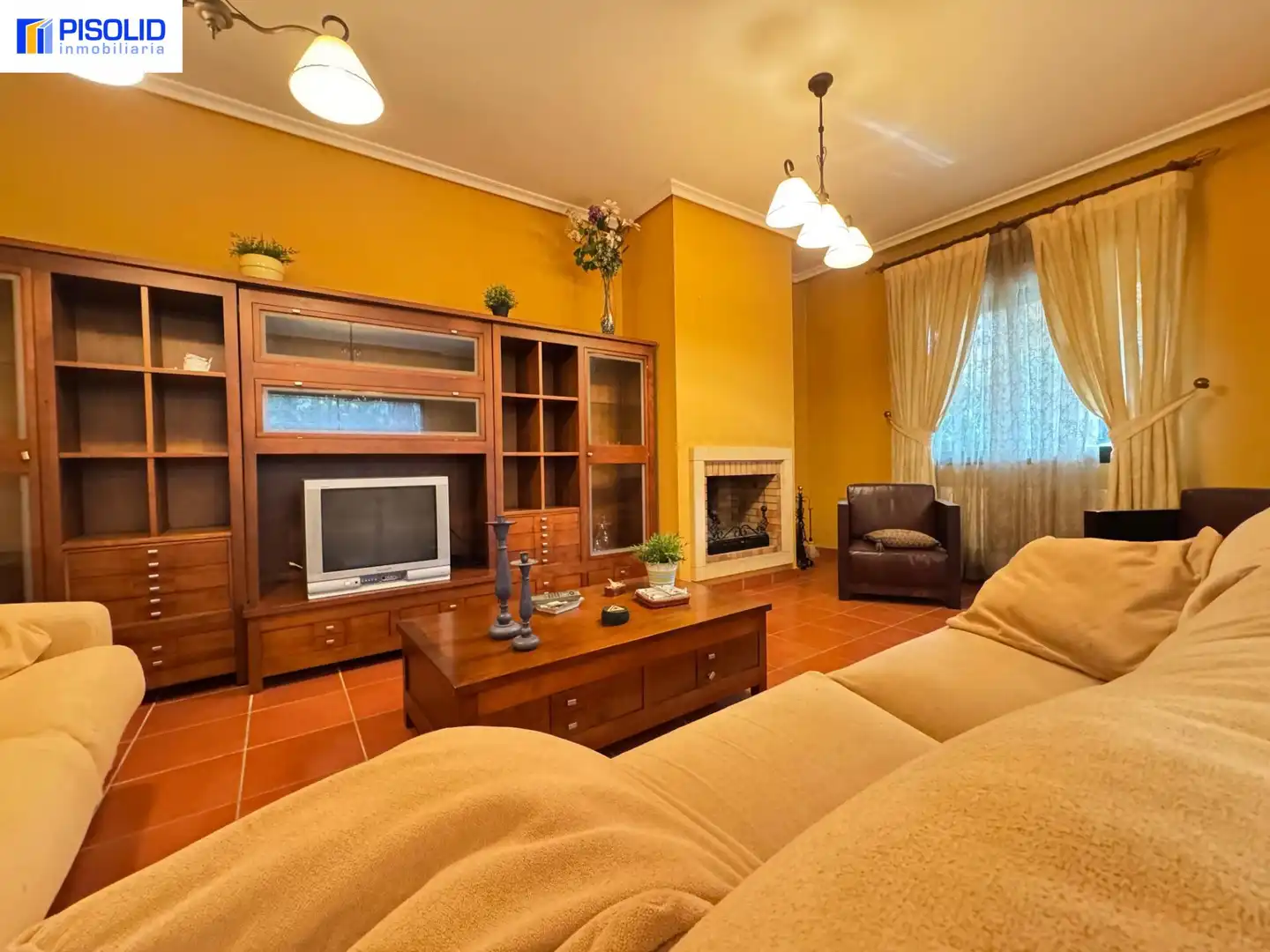 Sala d'estar de Casa adosada en venda en Tordesillas
