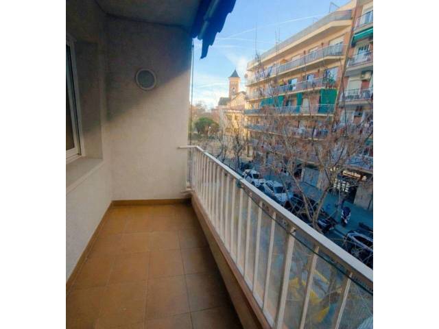Piso en Venta en Paseo Cordelles en Centre - Cordelles