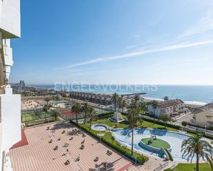 Vista exterior de Apartament de lloguer en El Puig de Santa Maria amb Terrassa, Piscina i Moblat