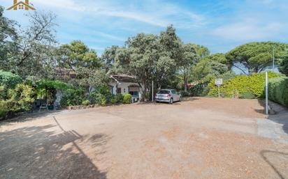 Exterior view of House or chalet for sale in Villa del Prado  with Private garden, Terrace and Storage room
