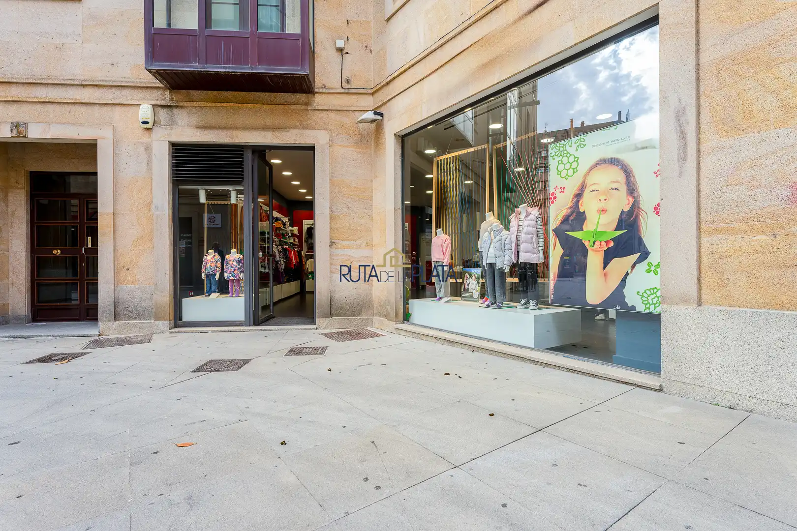 Commercial properties for rent in Zamora Capital   with Air Conditioner and Heating