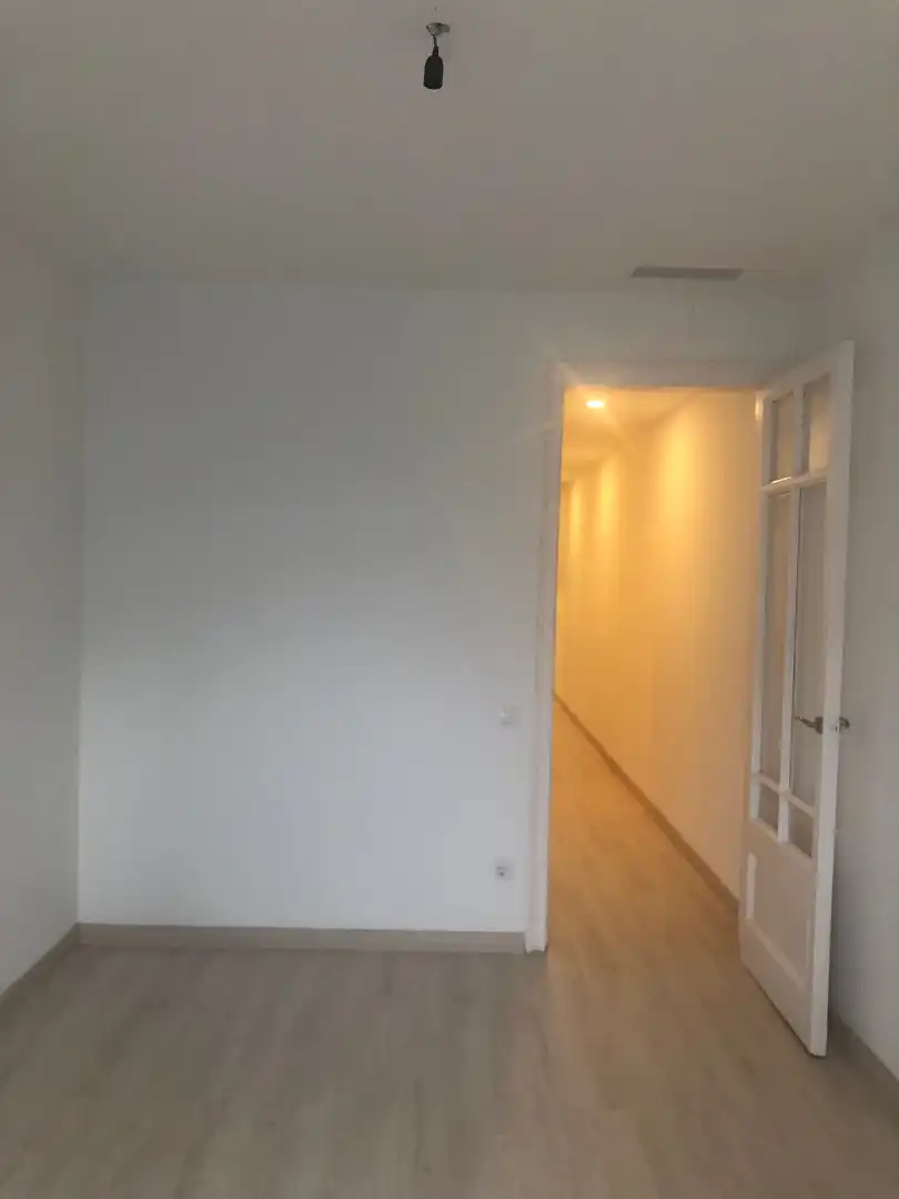 Wohnung zur Miete in Carrer de Rocafort, La Nova Esquerra de l'Eixample