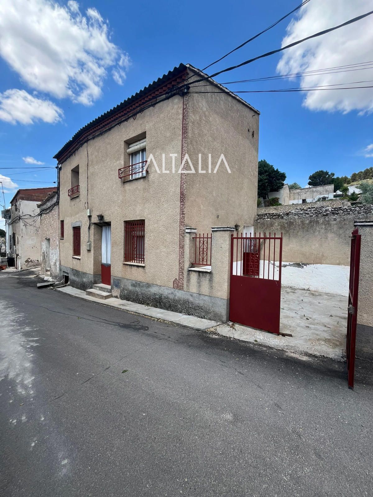 Exterior view of House or chalet for sale in Campos del Paraíso