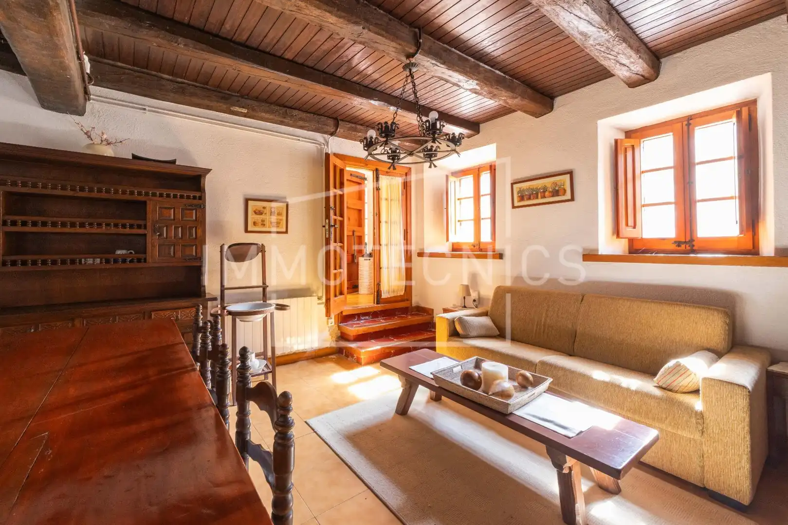 Sala d'estar de Finca rústica en venda en Sant Iscle de Vallalta amb Calefacció, Jardí privat i Piscina