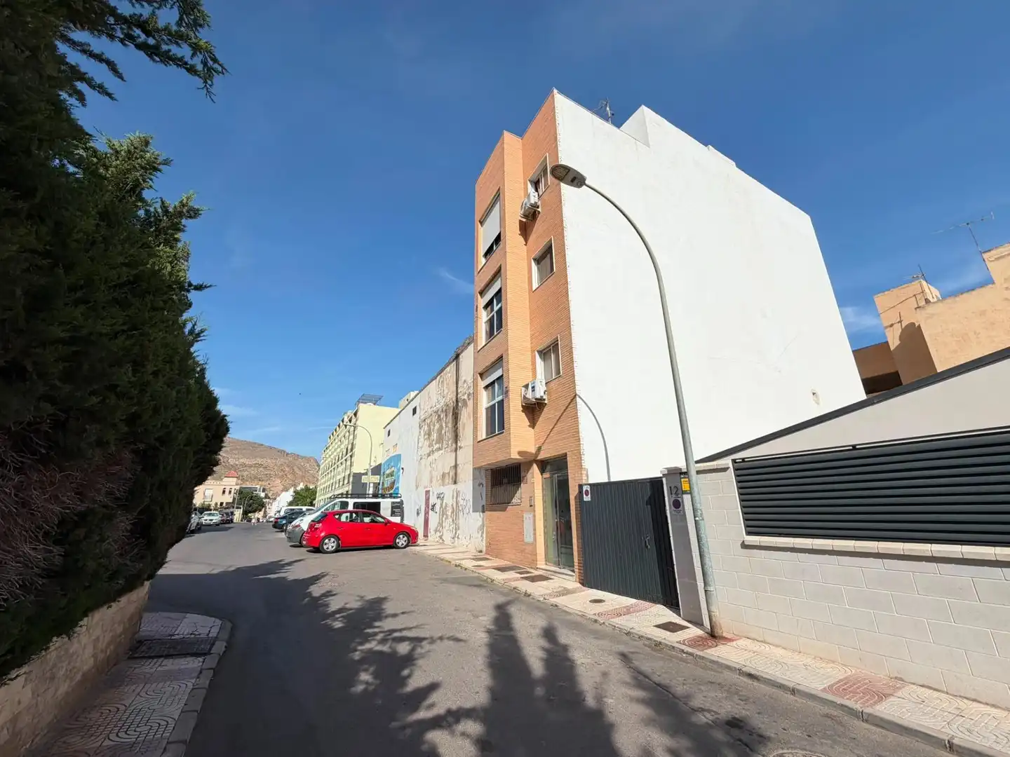 Vista exterior de Pis en venda en Roquetas de Mar