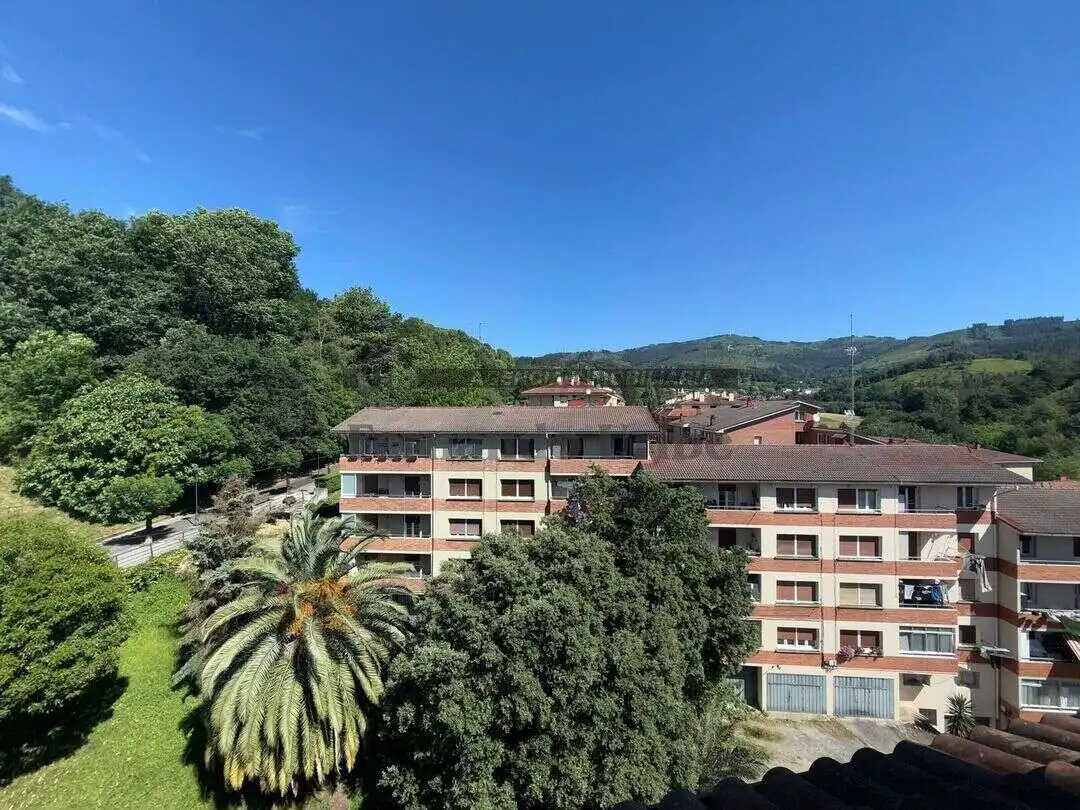 Vista exterior de Dúplex en venta en Berriz con Calefacción, Terraza y Trastero