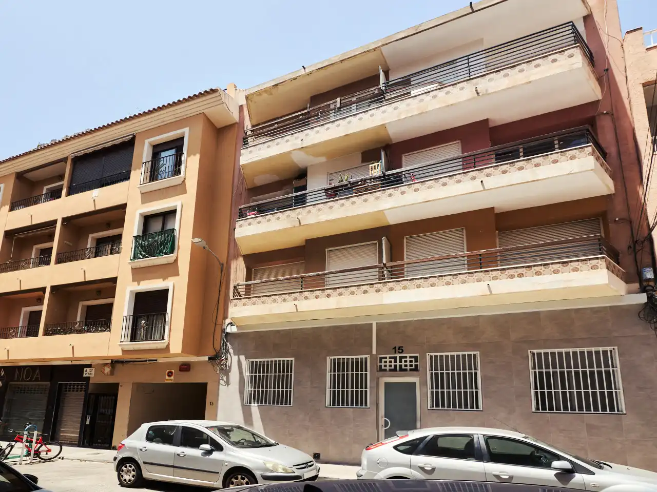Vista exterior de Planta baixa en venda en Torrevieja amb Aire condicionat, Calefacció i Terrassa