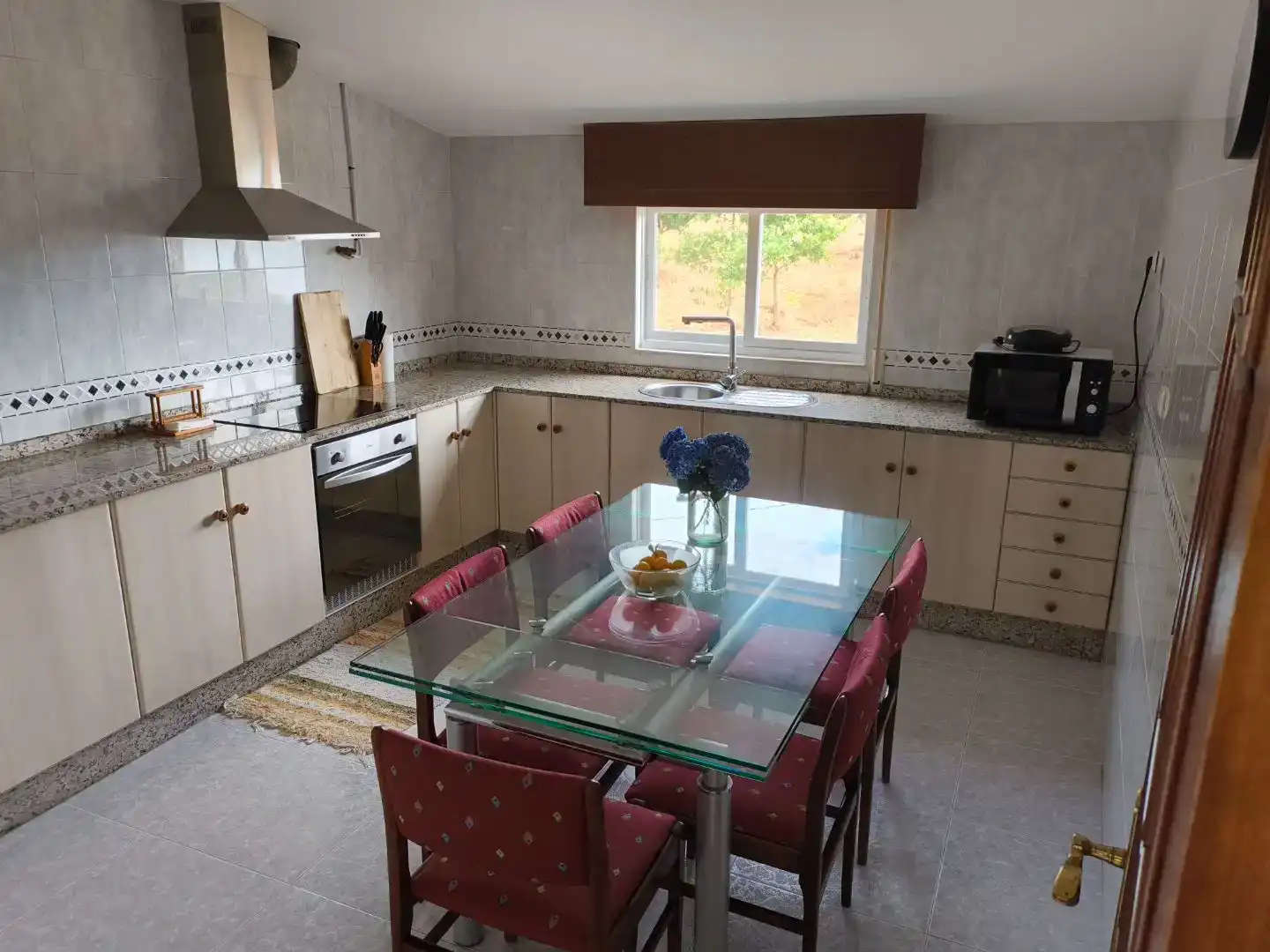 Küche von Wohnung zur Miete in Sanxenxo mit Möbliert und Balkon