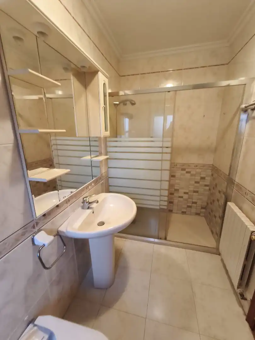 Baño de Casa o chalet en venta en Barbadás con Calefacción, Jardín privado y Parquet