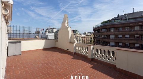 Ático con terraza privada en LAntiga Esquerra de lEixample de Barcelona