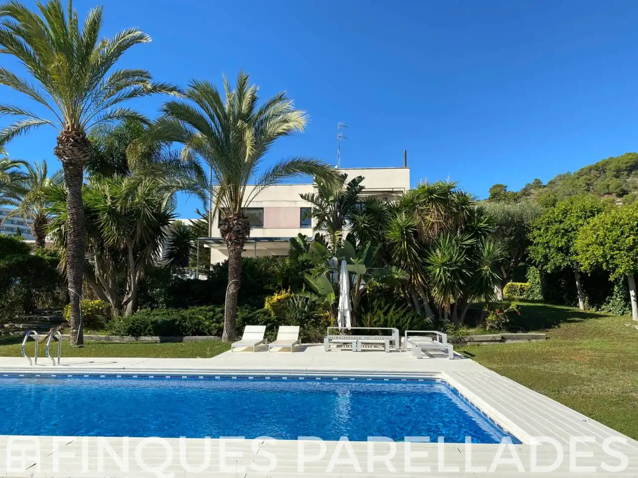 Vista exterior de Casa o chalet en venta en Sitges con Aire acondicionado, Calefacción y Jardín privado