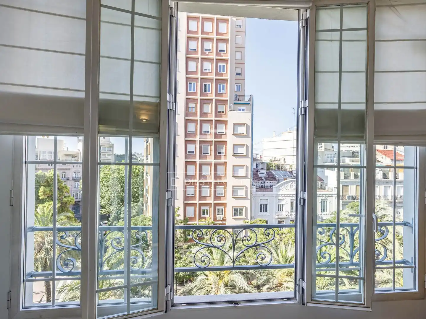 Vista exterior de Piso en venta en Albal con Aire acondicionado, Calefacción y Parquet