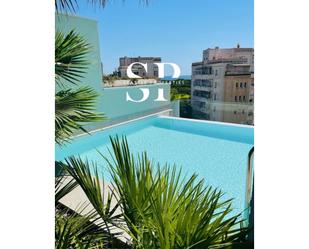 Swimming pool of Flat to rent in  Barcelona Capital  with Air Conditioner, Heating and Parquet flooring