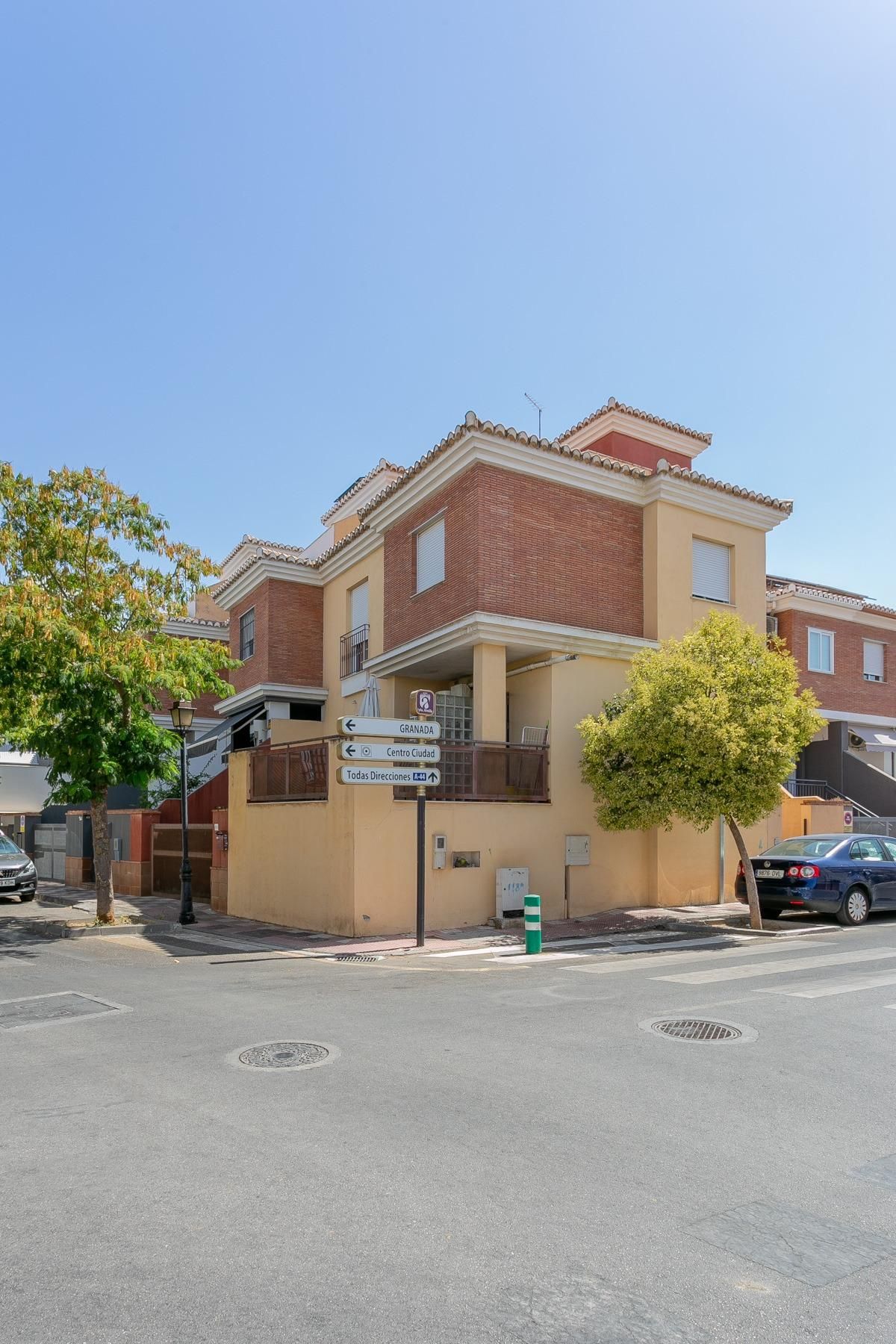Exterior view of Single-family semi-detached for sale in Armilla  with Heating and Terrace