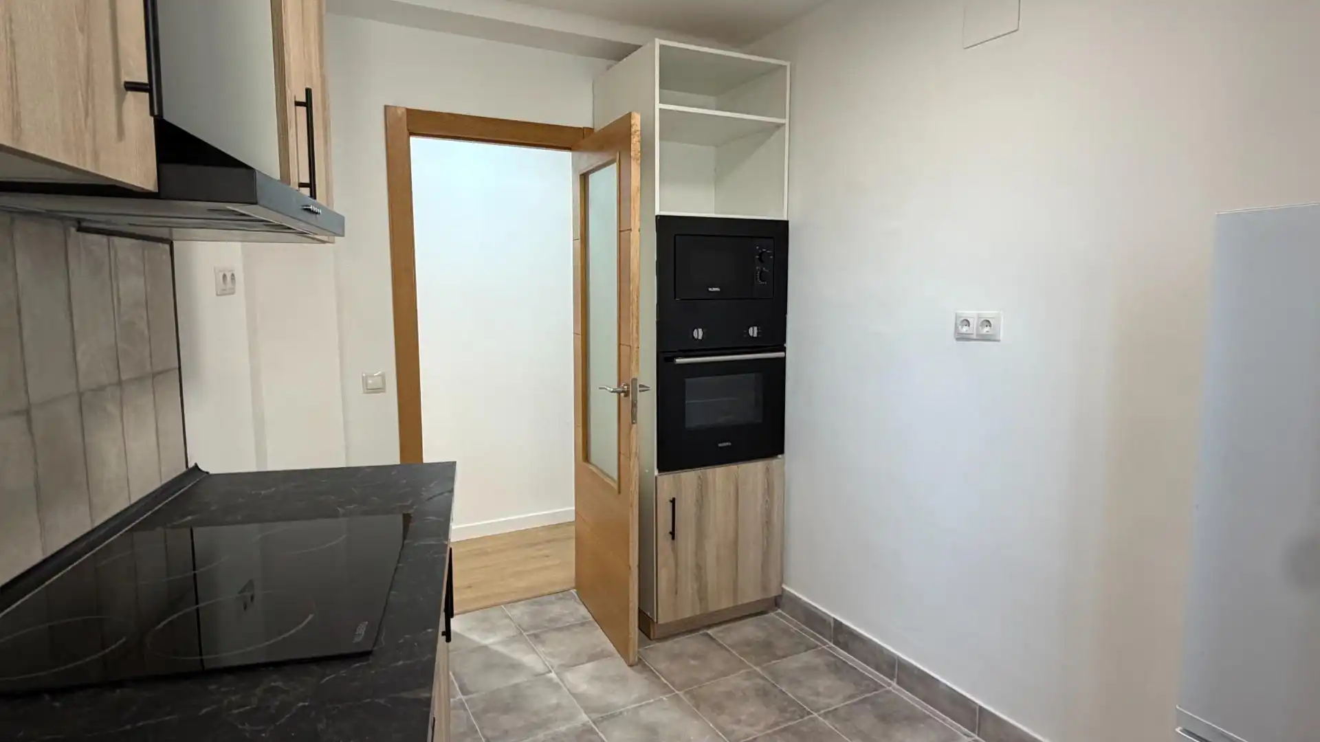 Kitchen of Flat for sale in Paterna  with Air Conditioner, Parquet flooring and Terrace